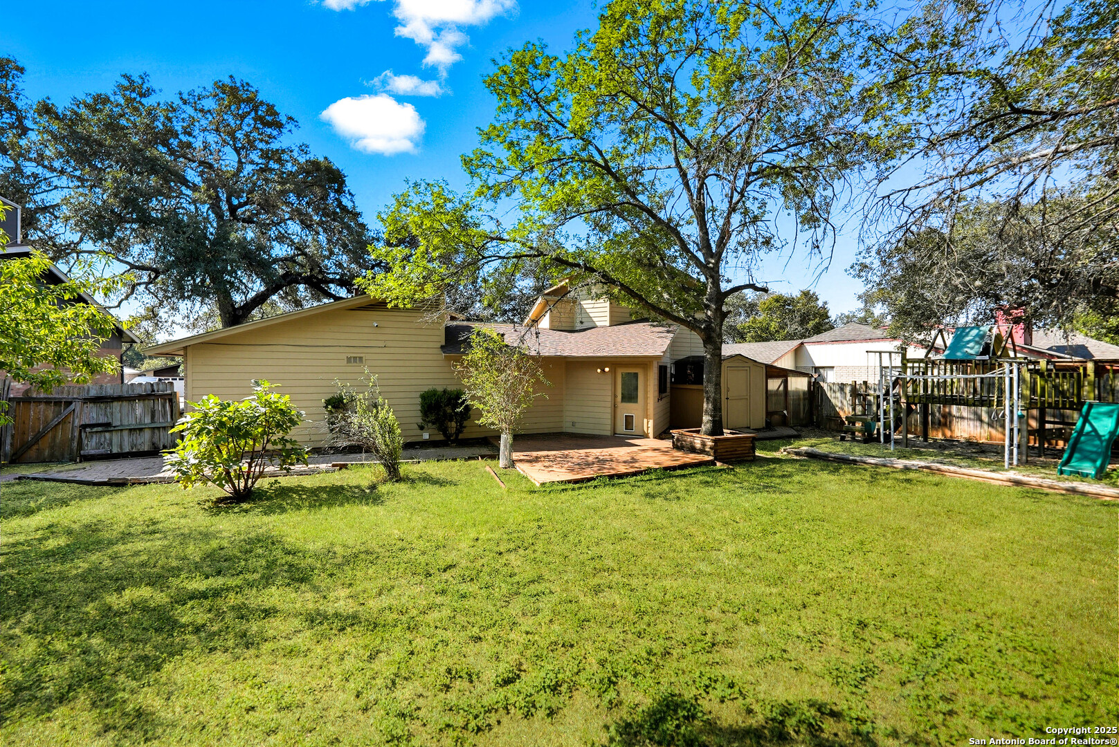 main property photo 36