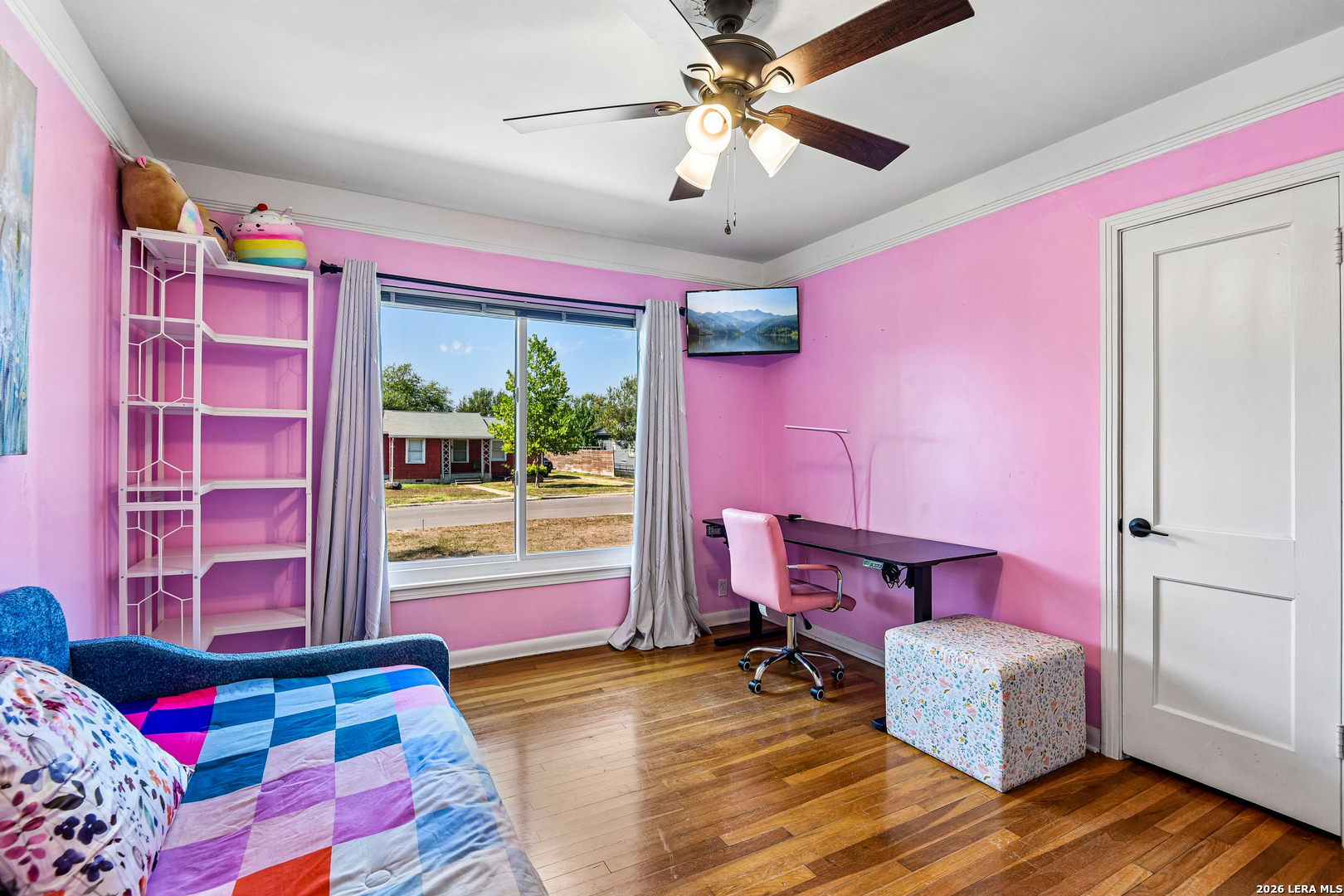 main property photo 25
