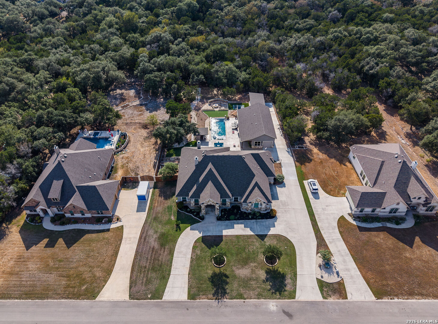 main property photo 5