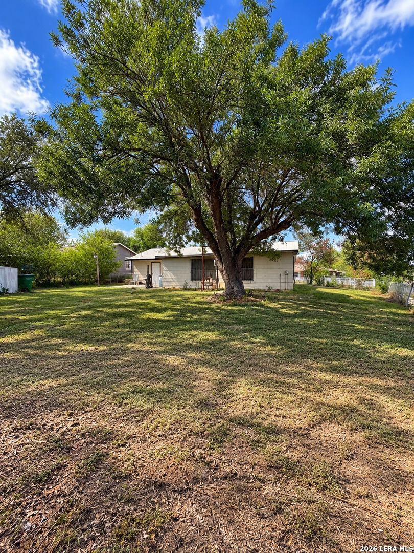 main property photo 10
