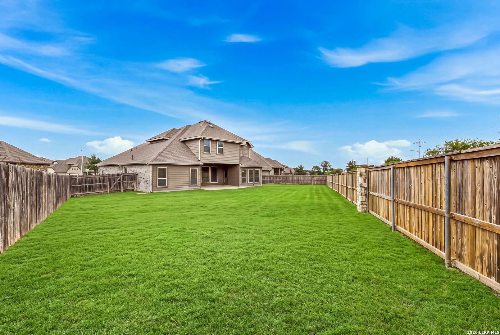 main property photo 41