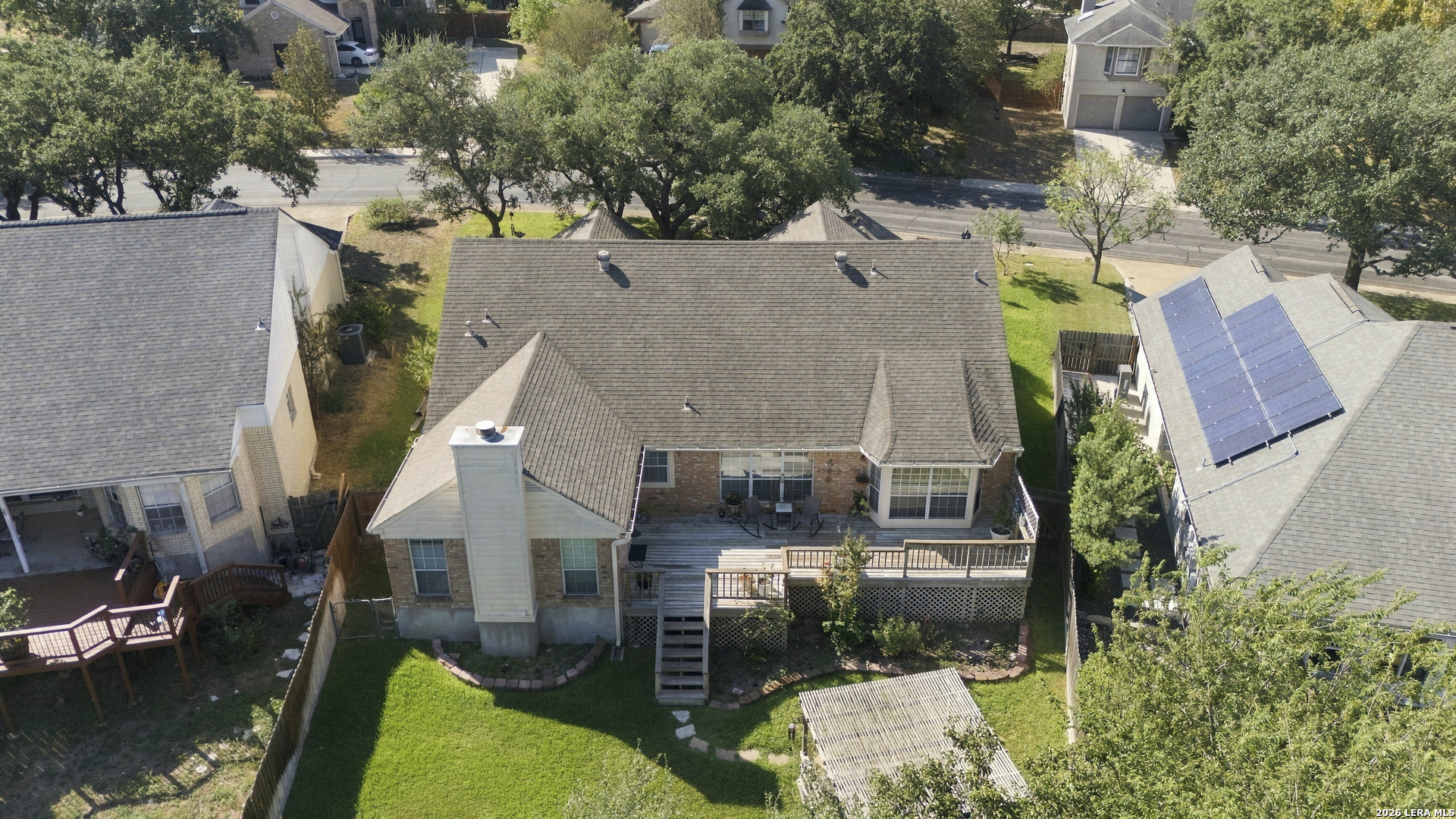 main property photo 28