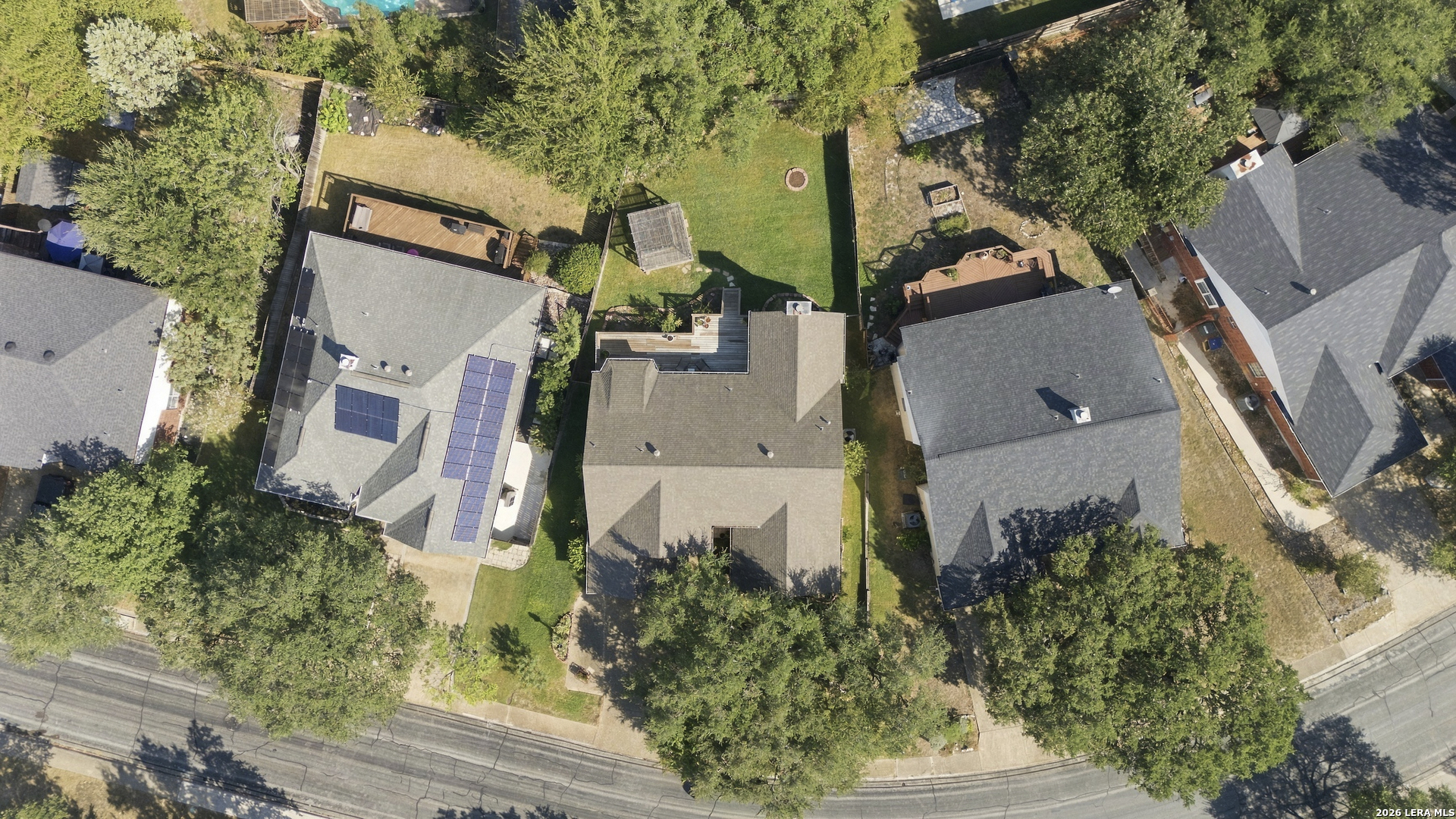 main property photo 29