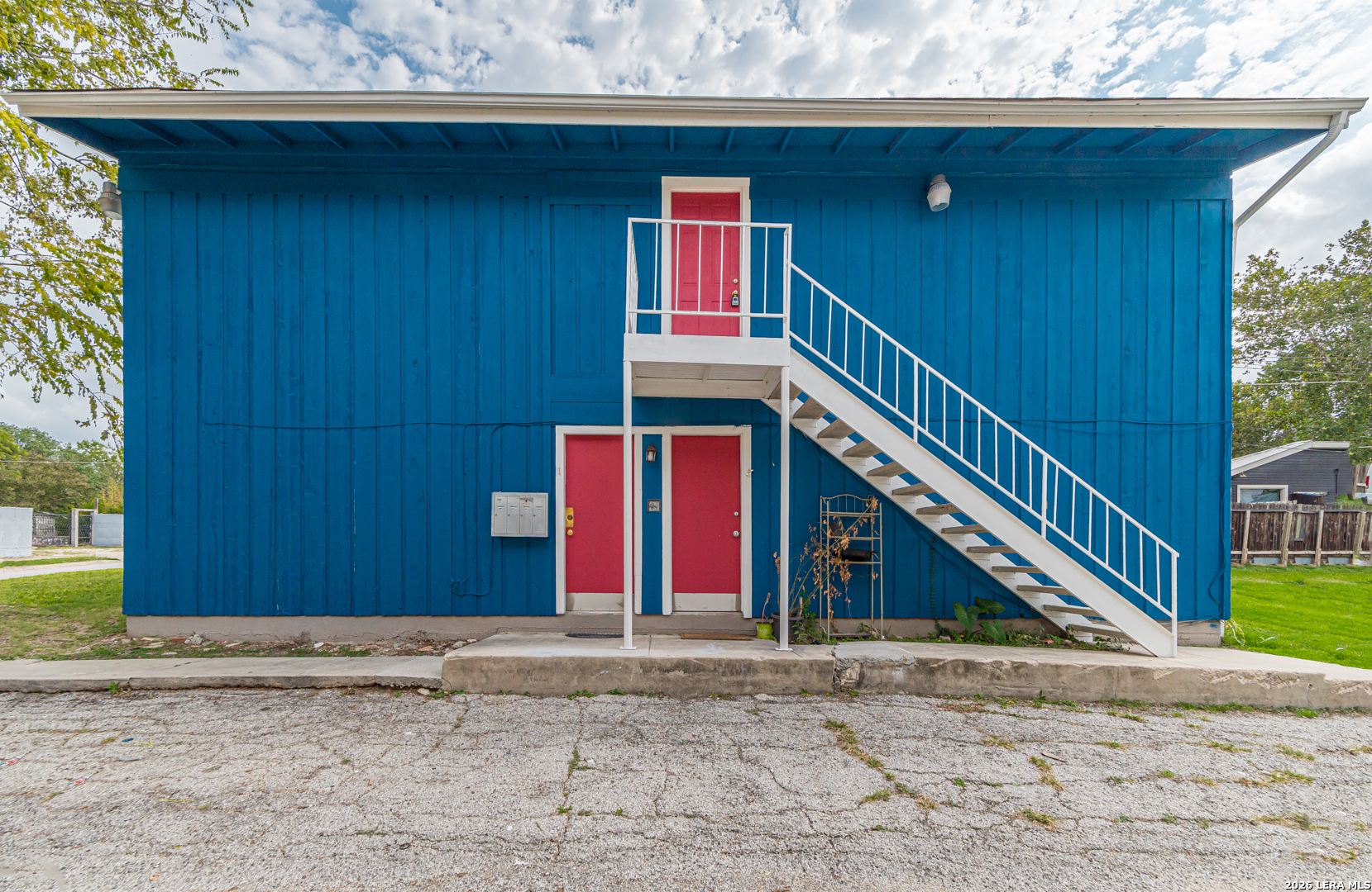 main property photo 18