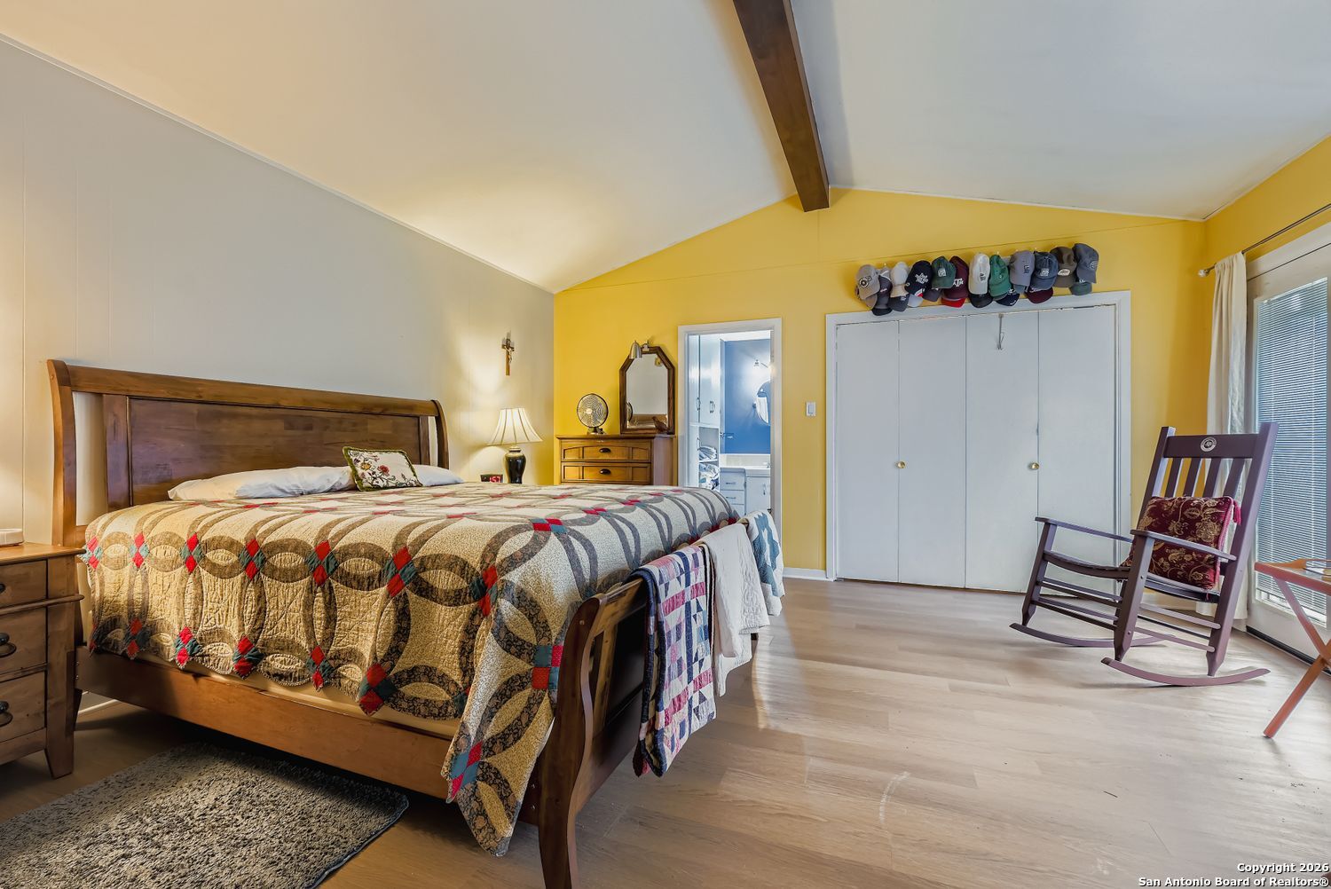 main property photo 12