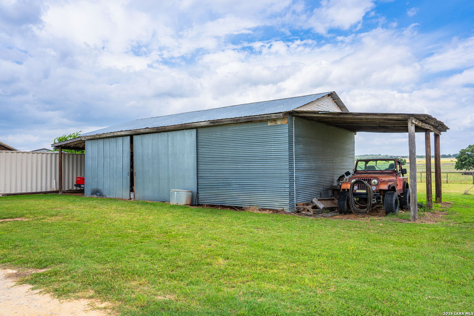 main property photo 19