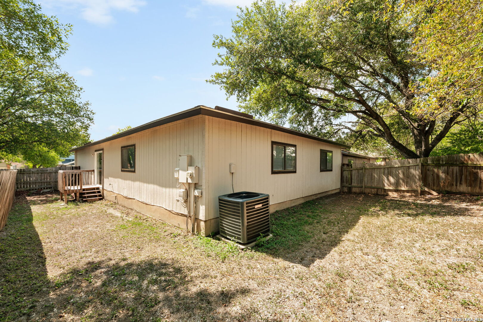 main property photo 32