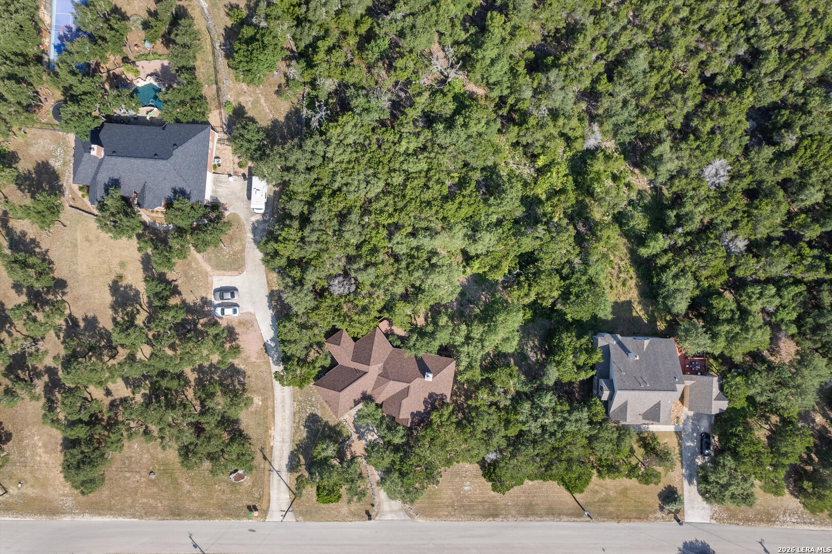 main property photo 30