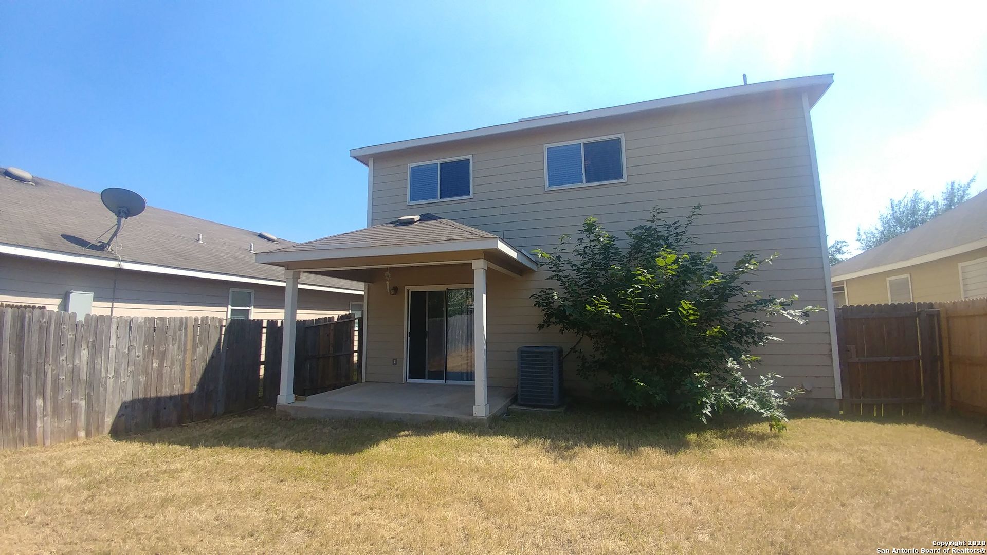 main property photo 17