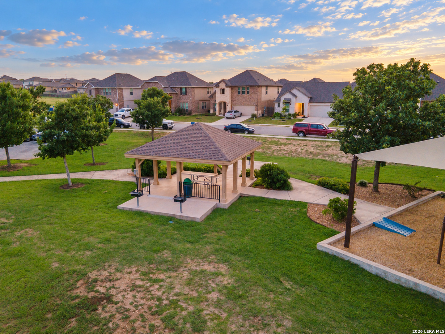 main property photo 46