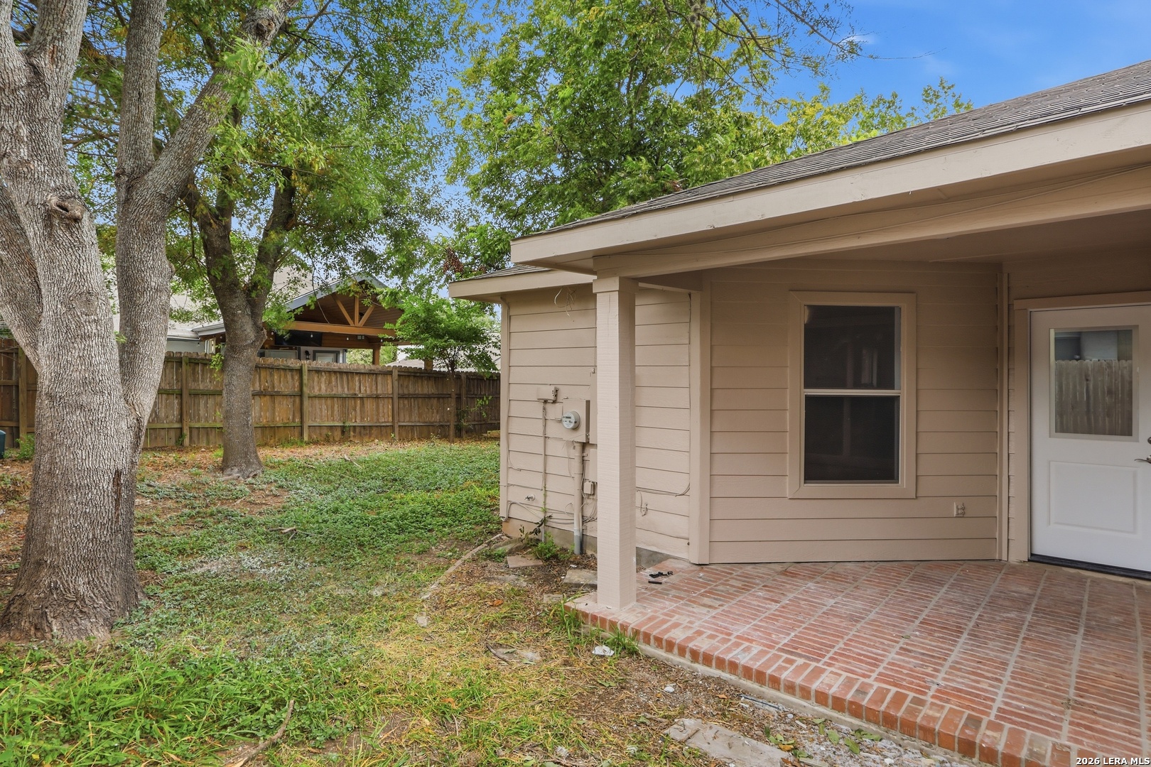 main property photo 27