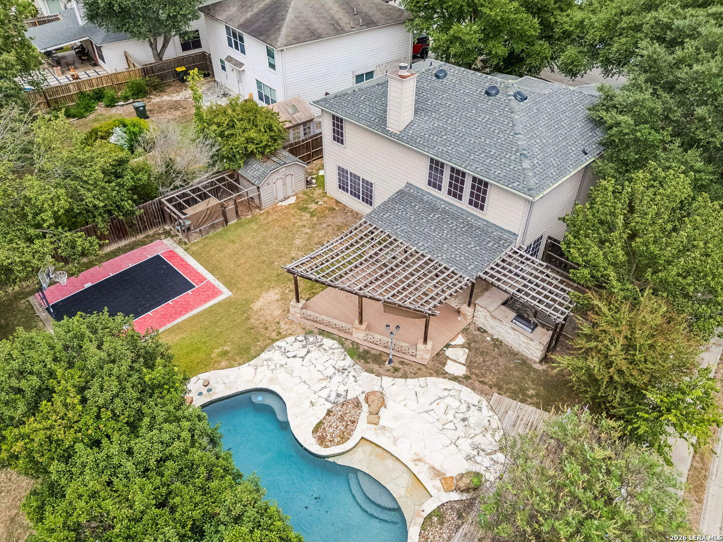 main property photo 39