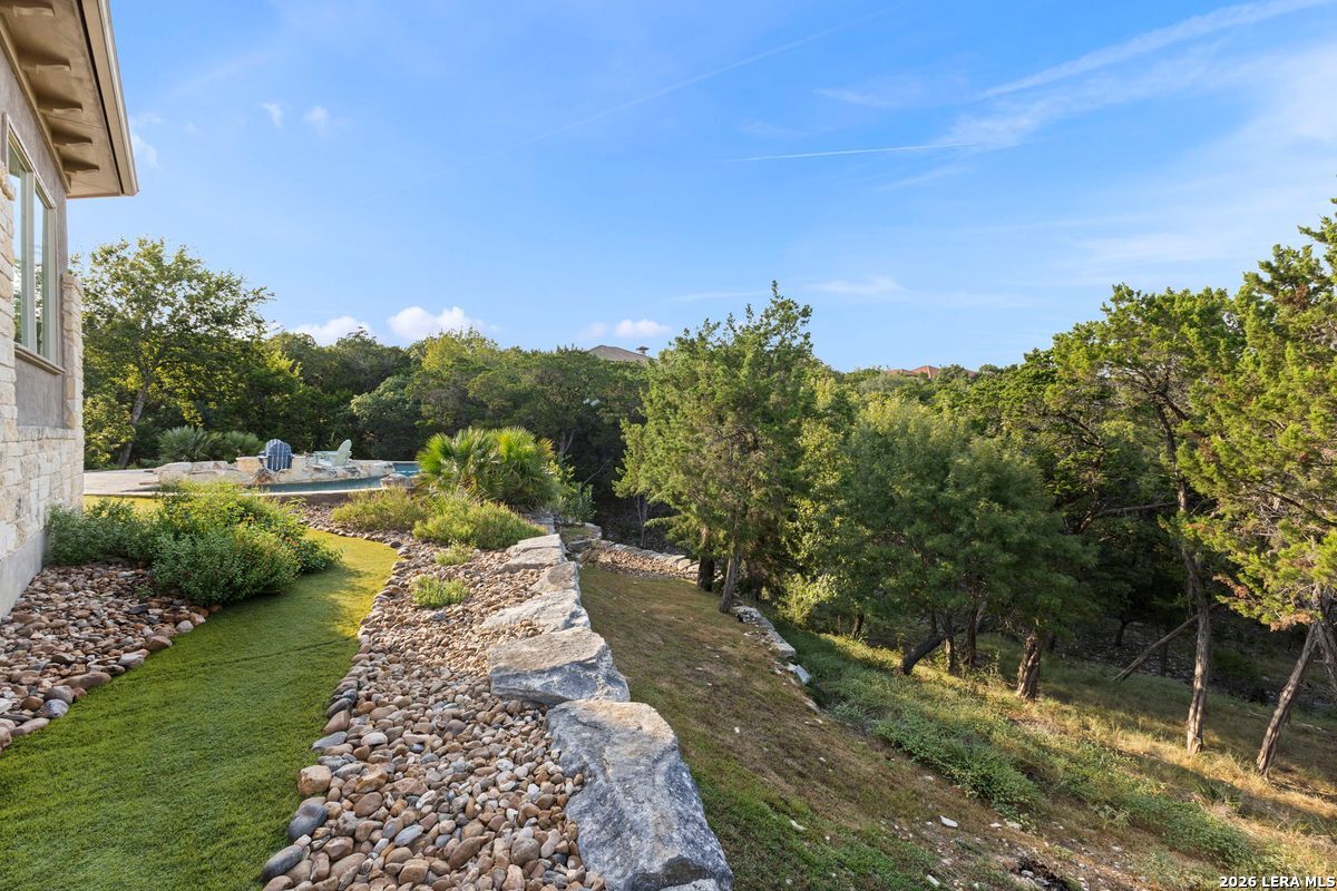 main property photo 78