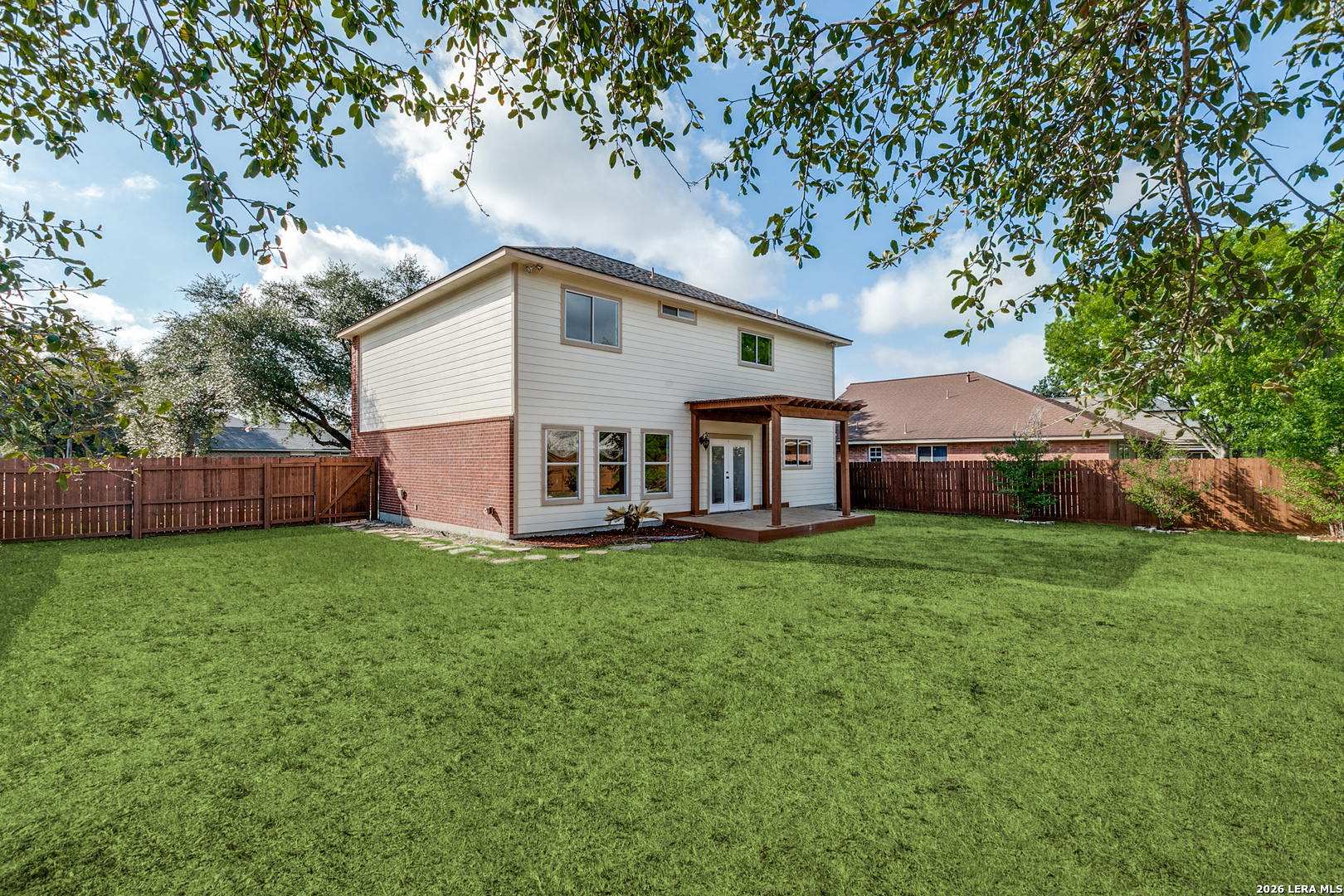 main property photo 23