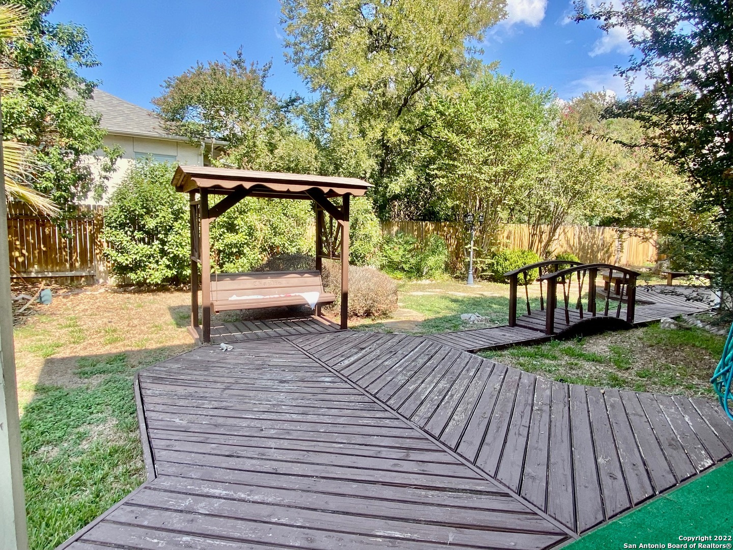 main property photo 23