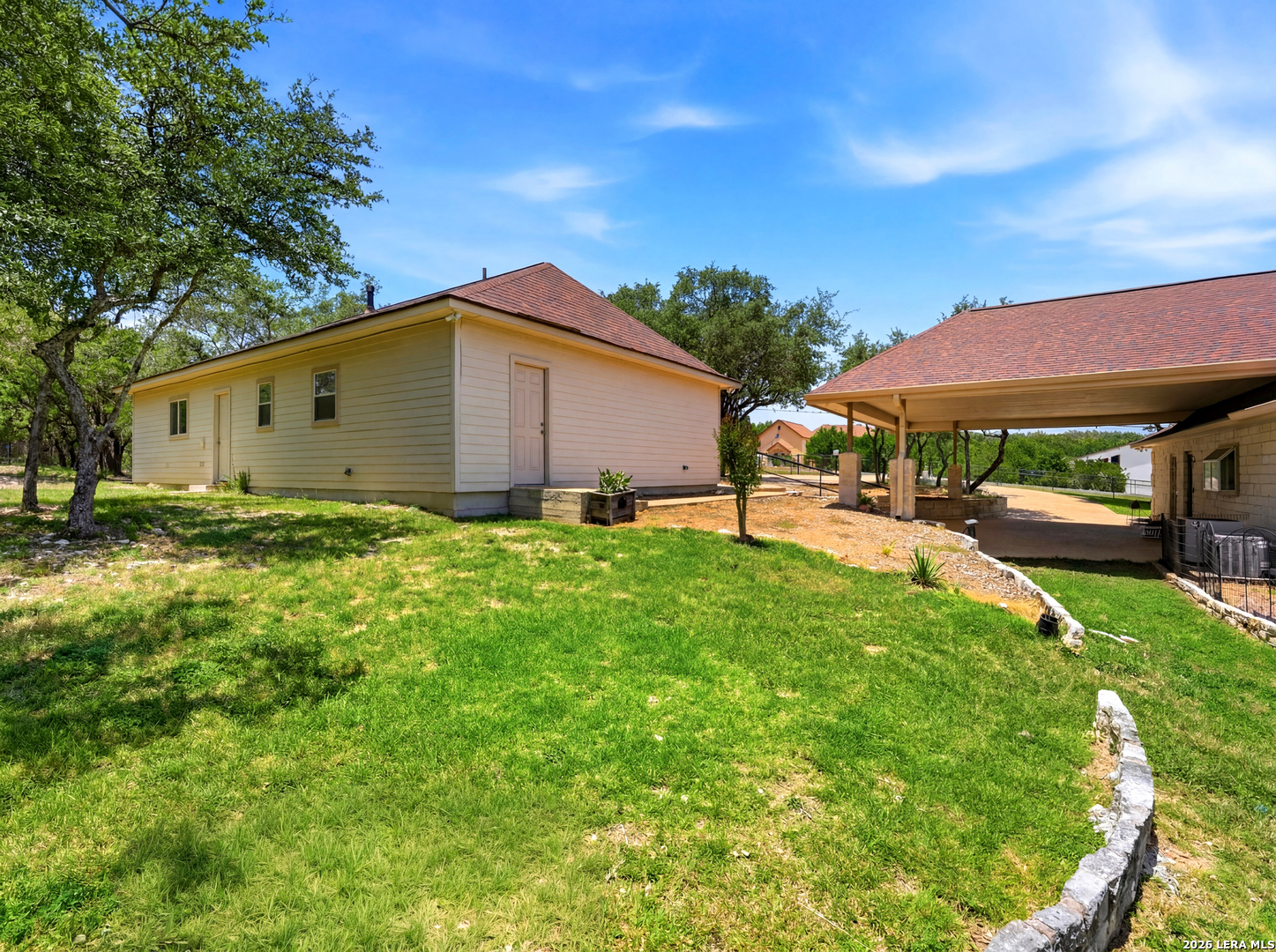 main property photo 39