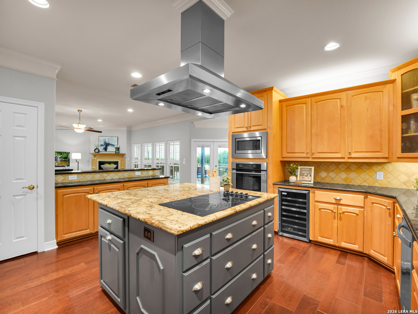 main property photo 9