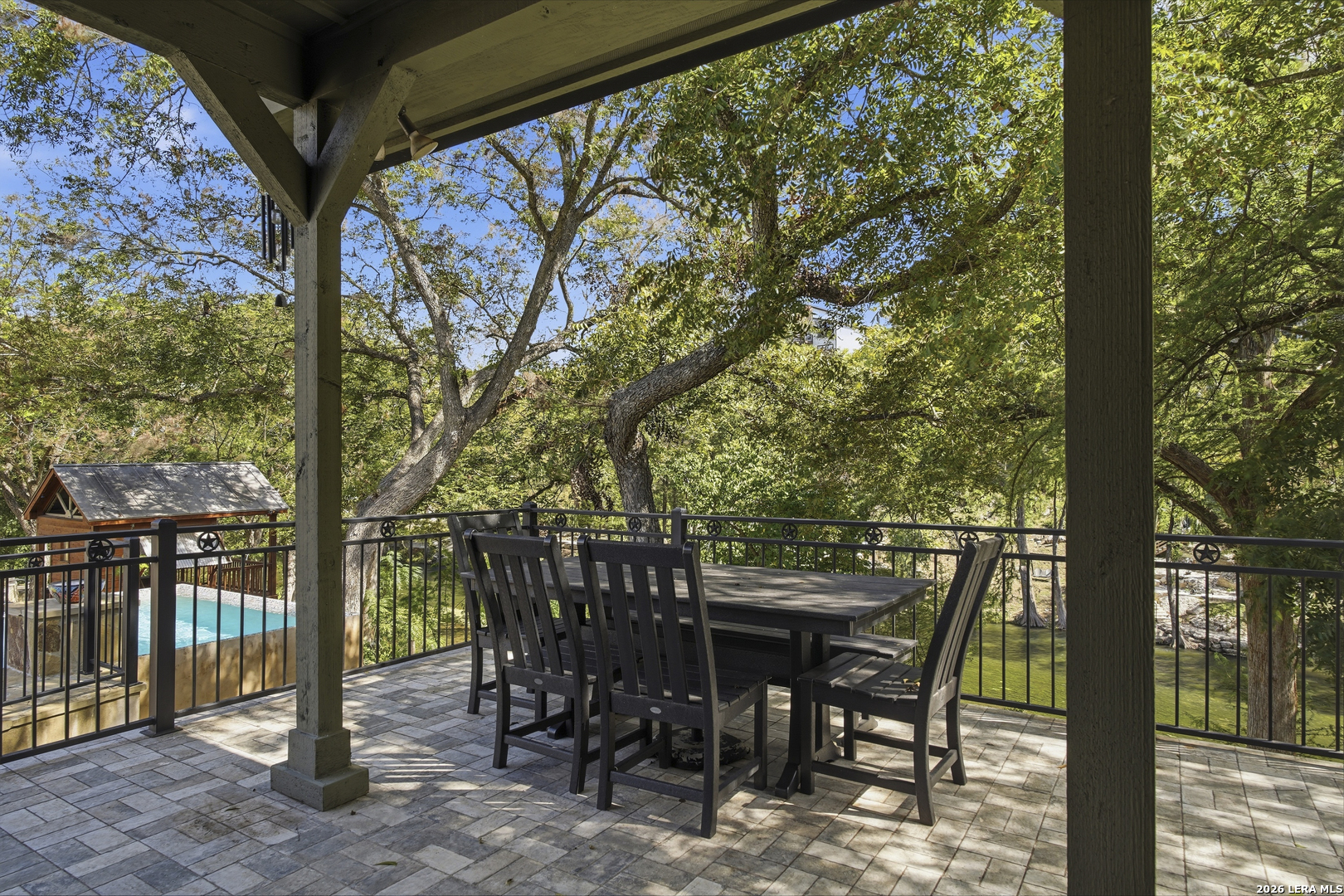 main property photo 24