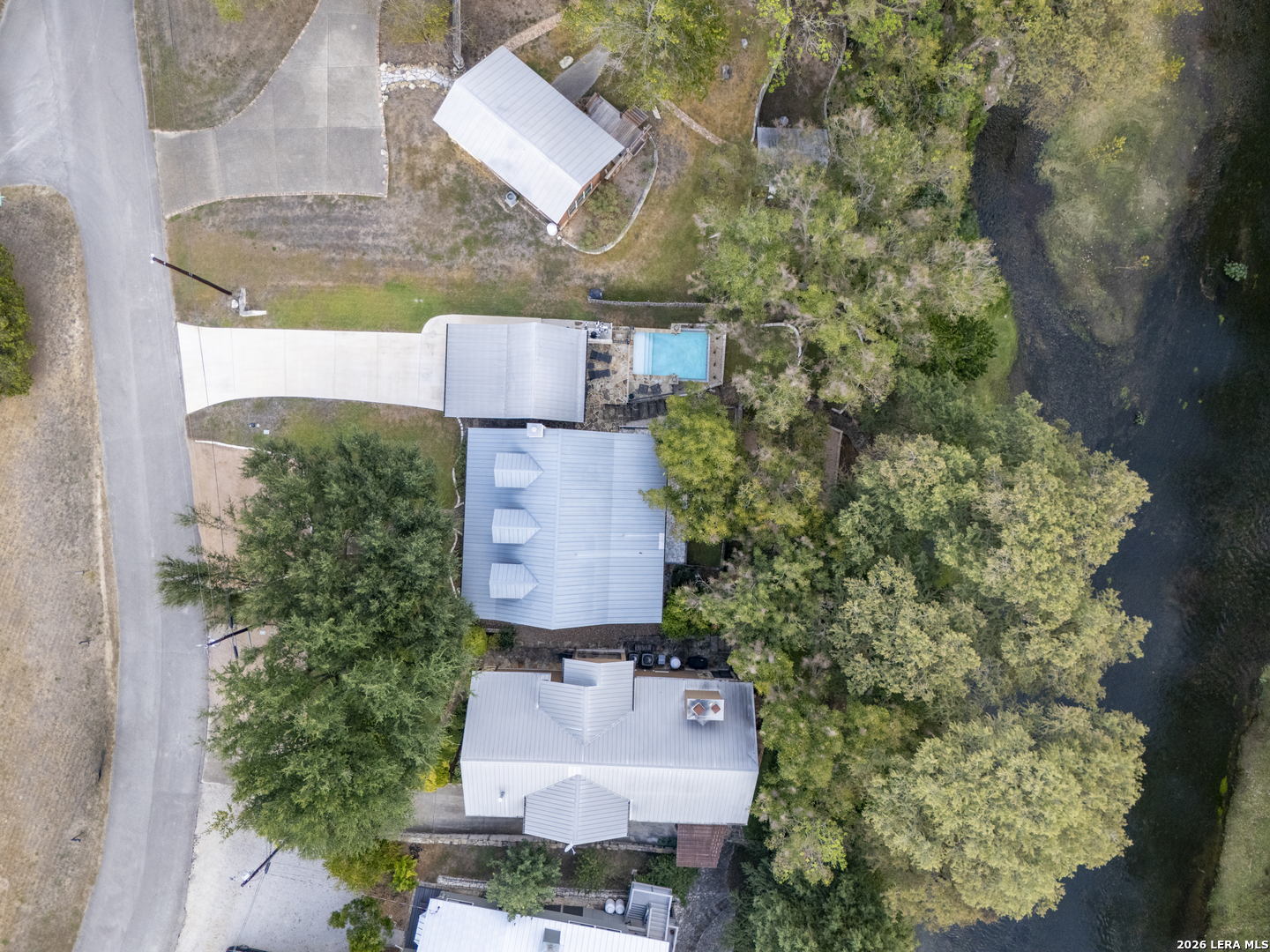 main property photo 43