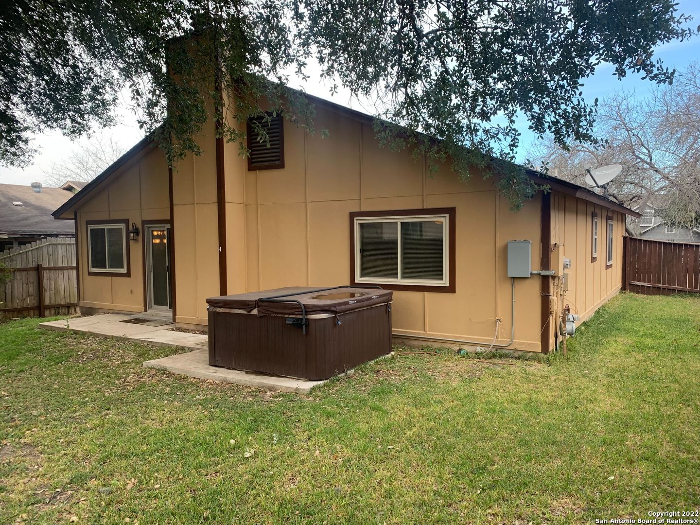 main property photo 13