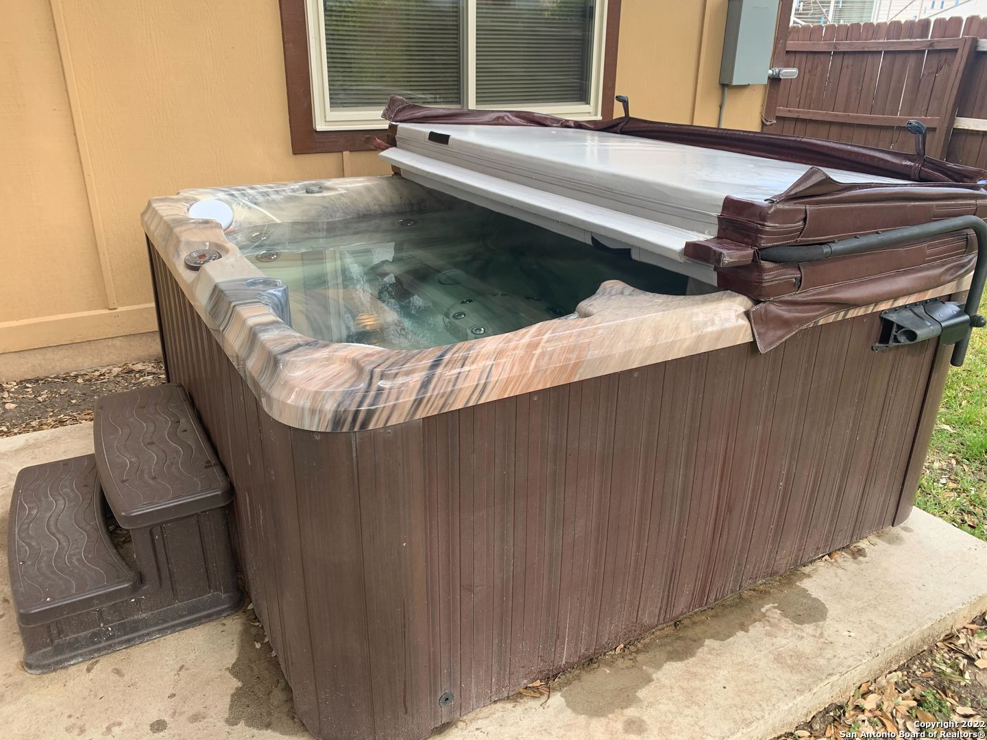 main property photo 14