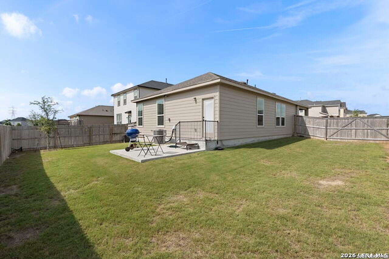 main property photo 23