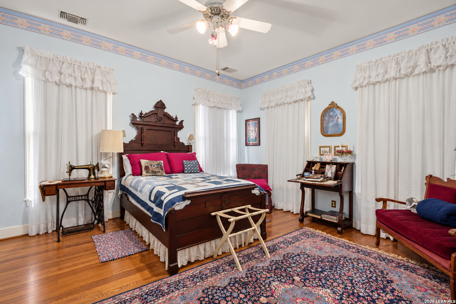 main property photo 18