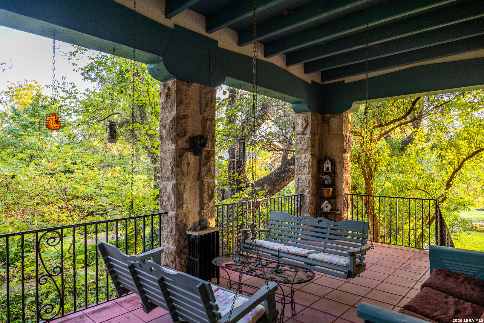 main property photo 31