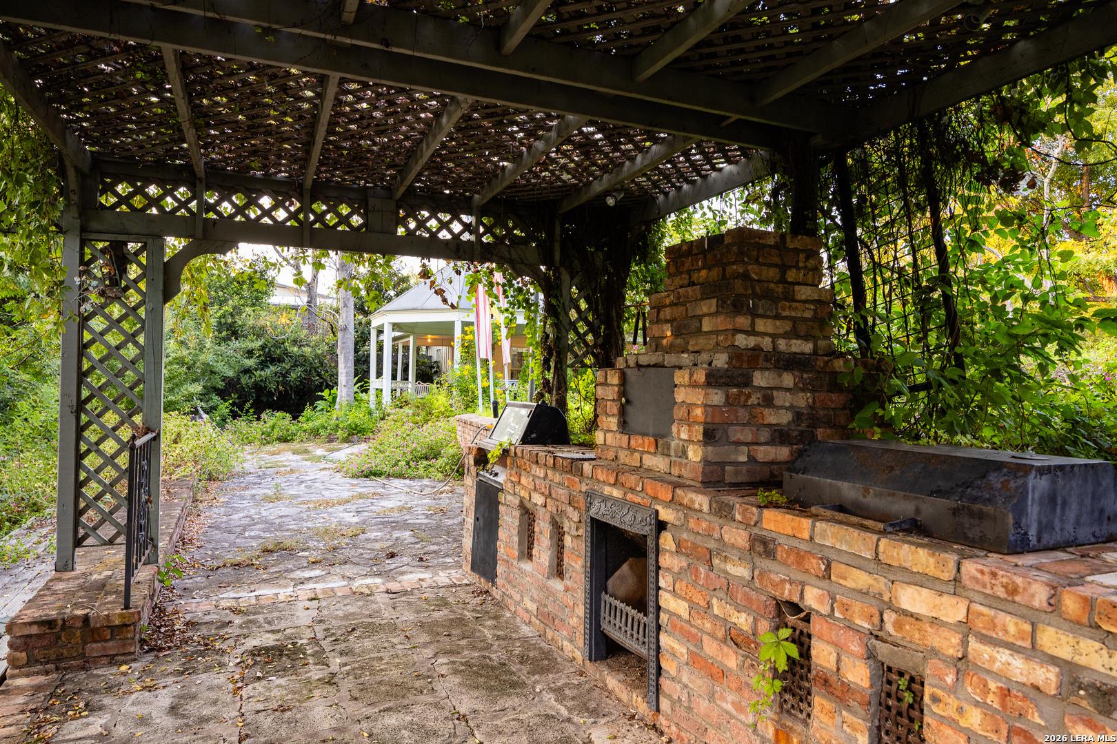 main property photo 46