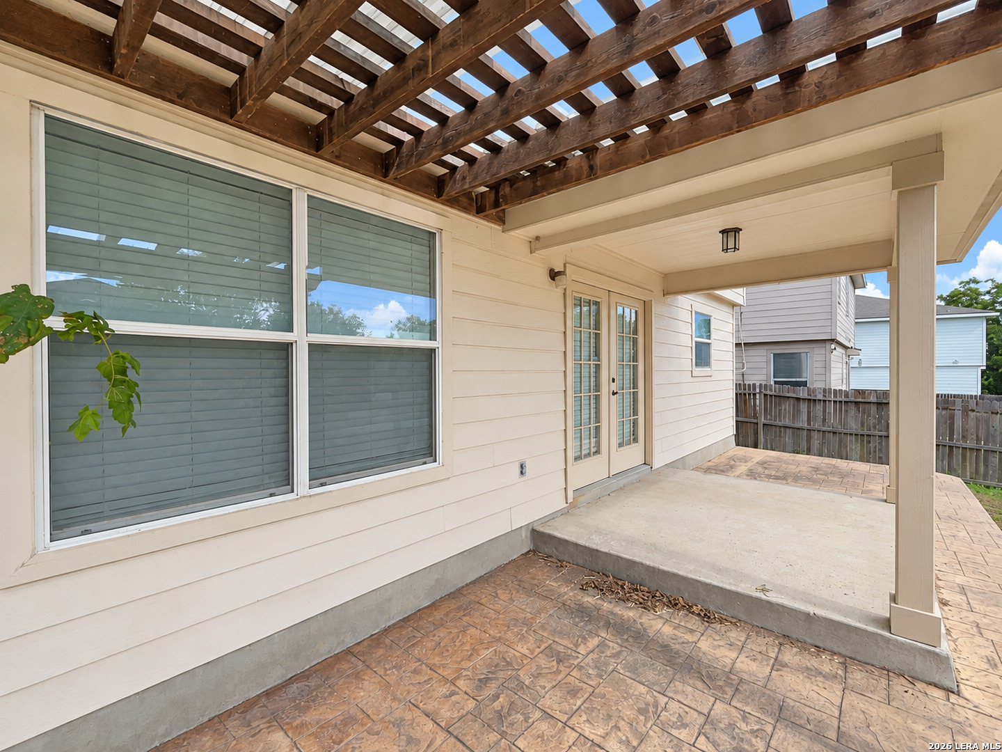 main property photo 41