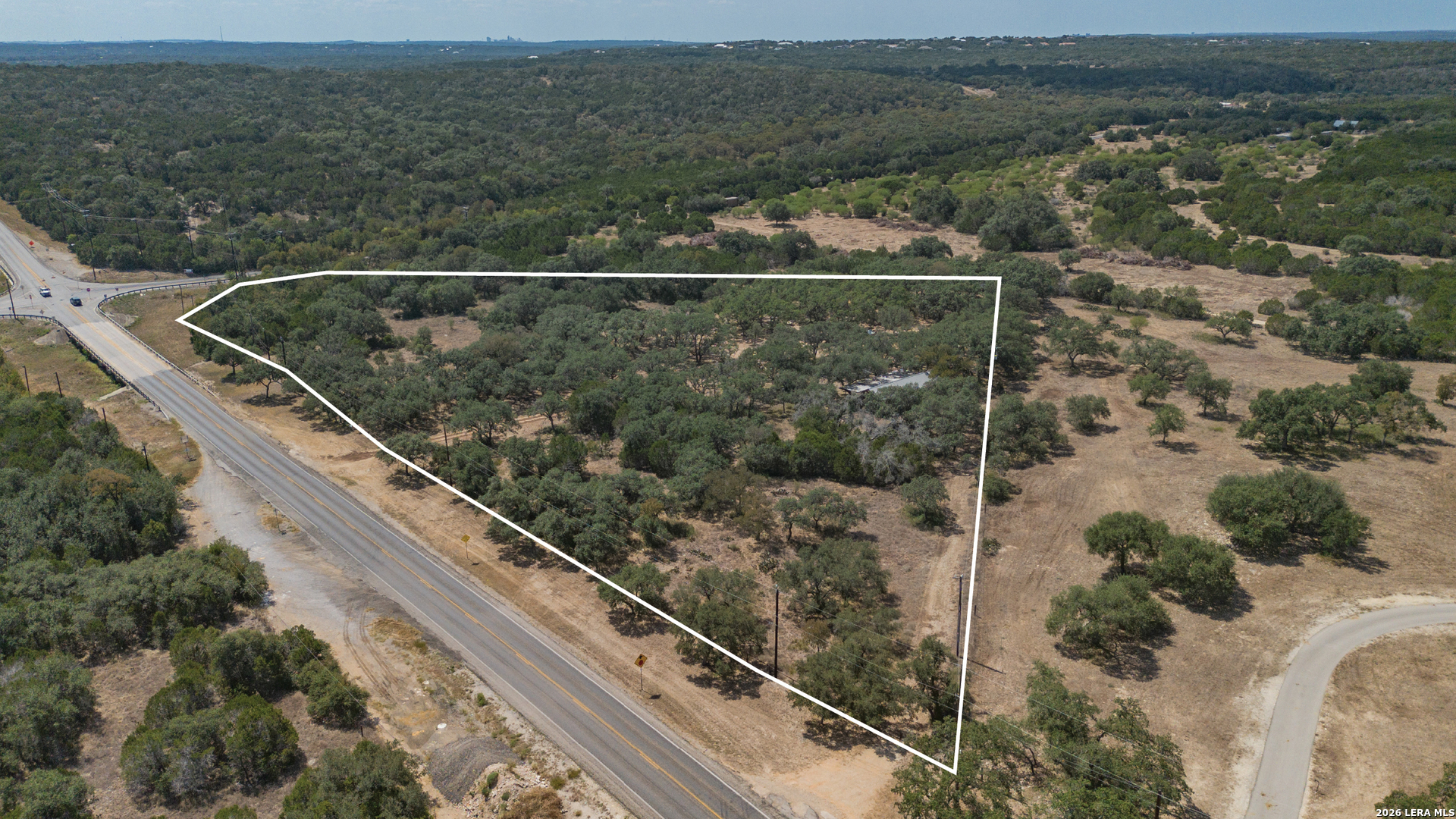 main property photo 4