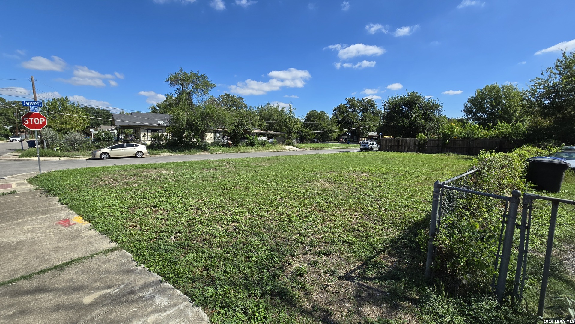 main property photo 4