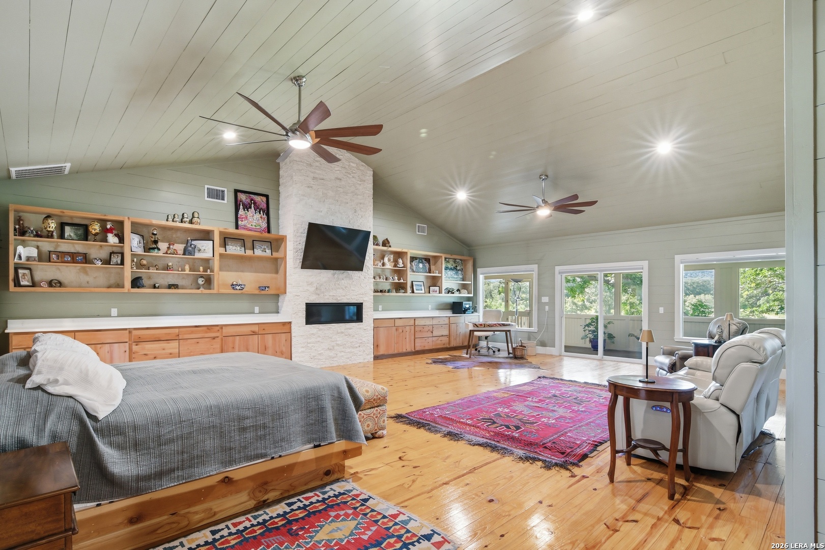 main property photo 67