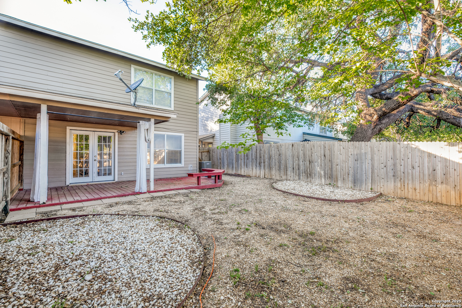 main property photo 24
