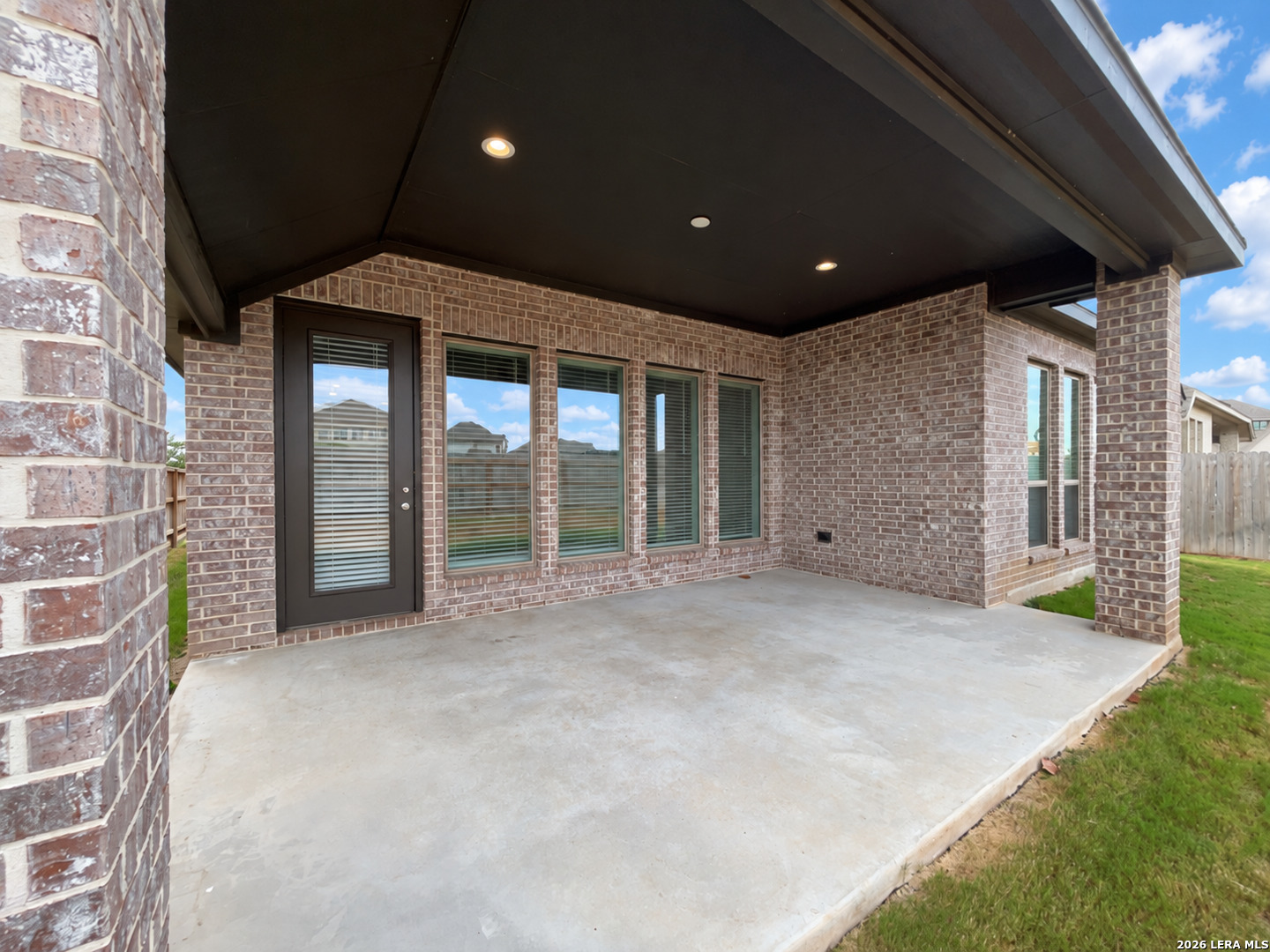 main property photo 43