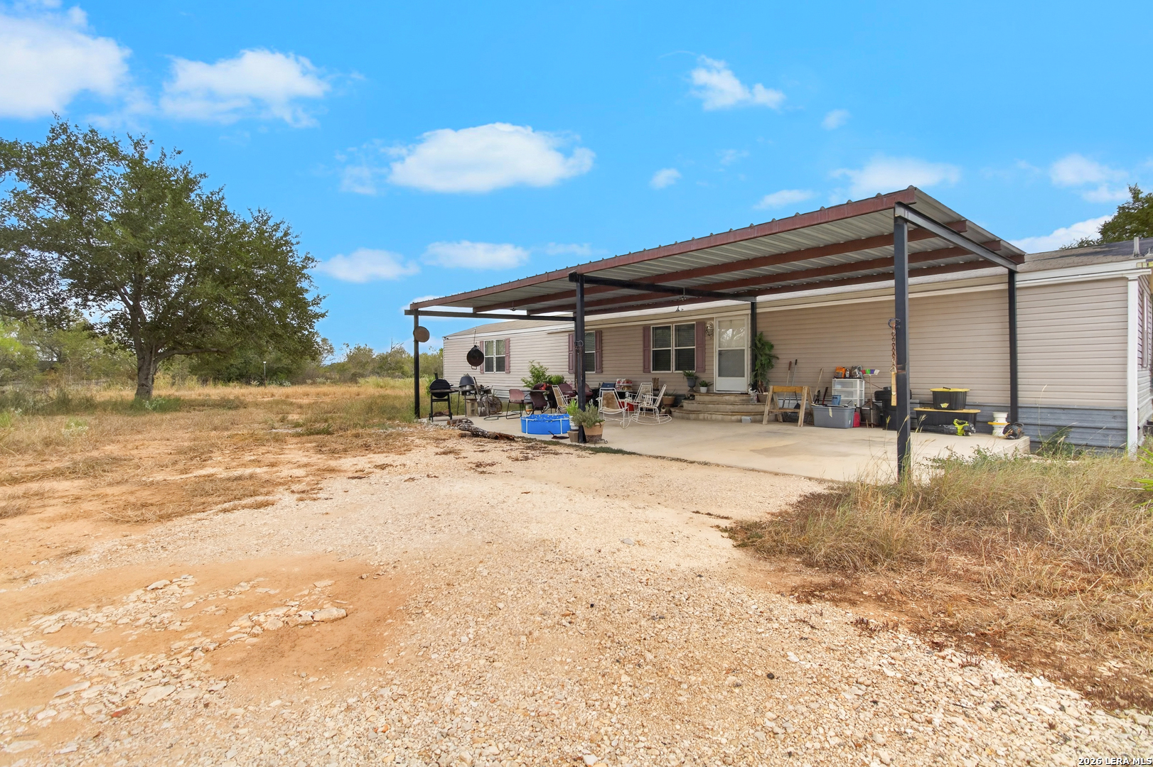 main property photo 37