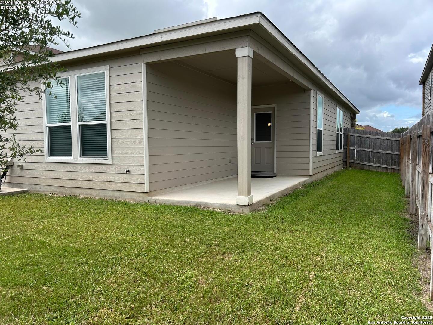 main property photo 22