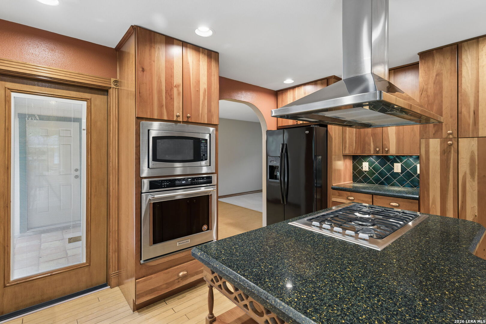 main property photo 12