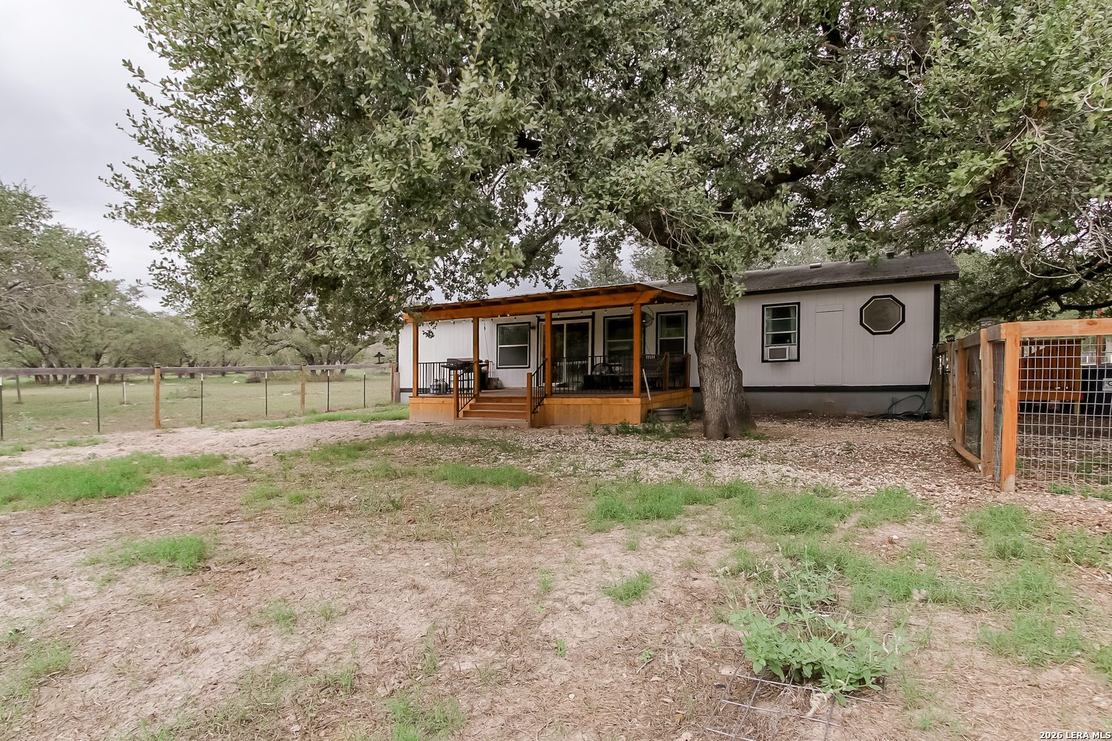 main property photo 41