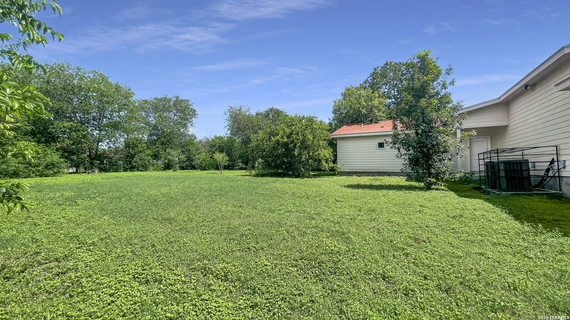 main property photo 29