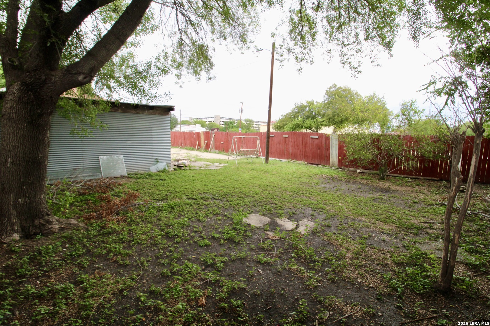 main property photo 9