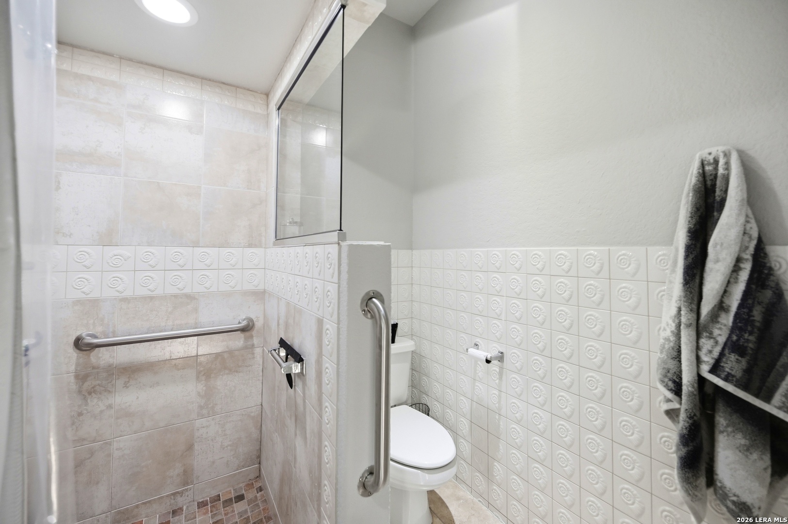 main property photo 60