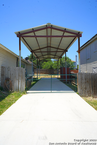 main property photo 6