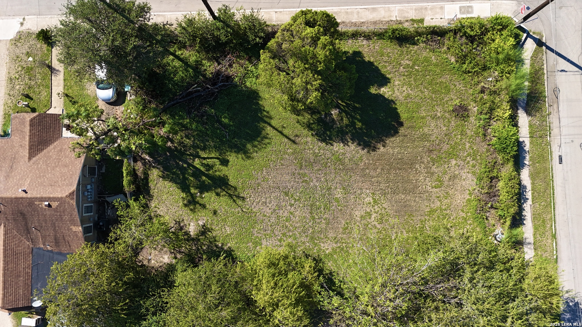 main property photo 8