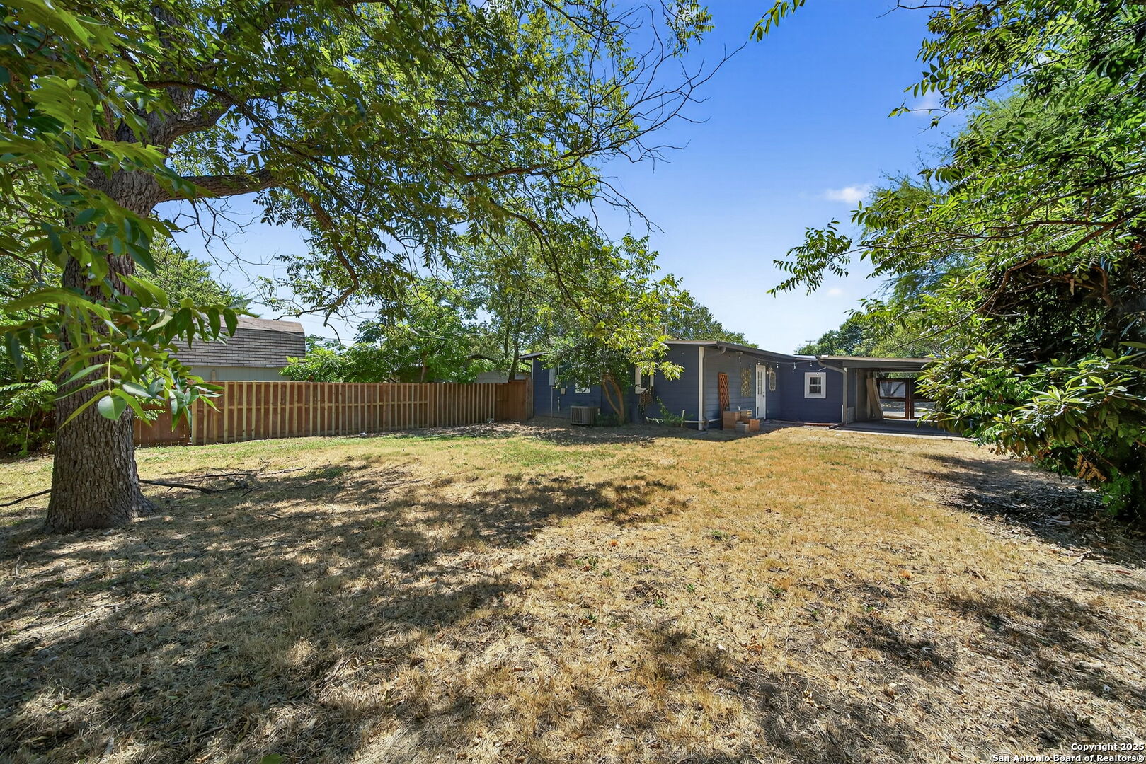 main property photo 22