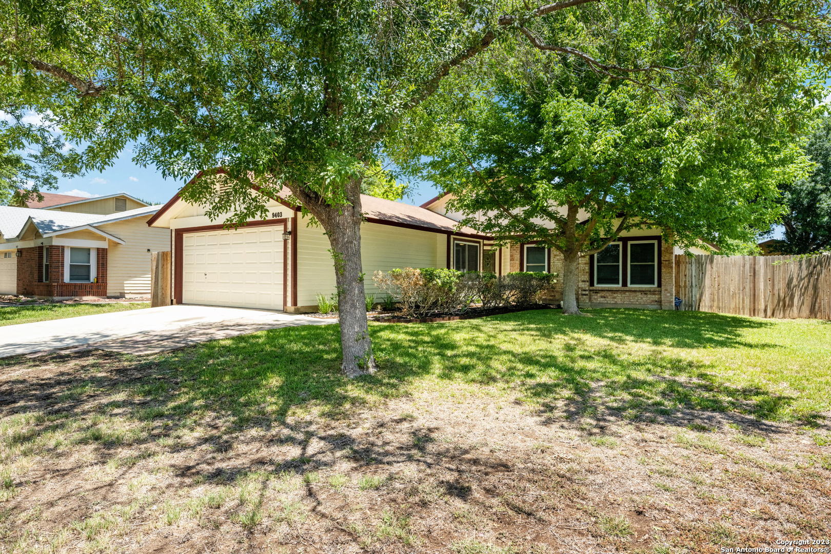 main property photo 3