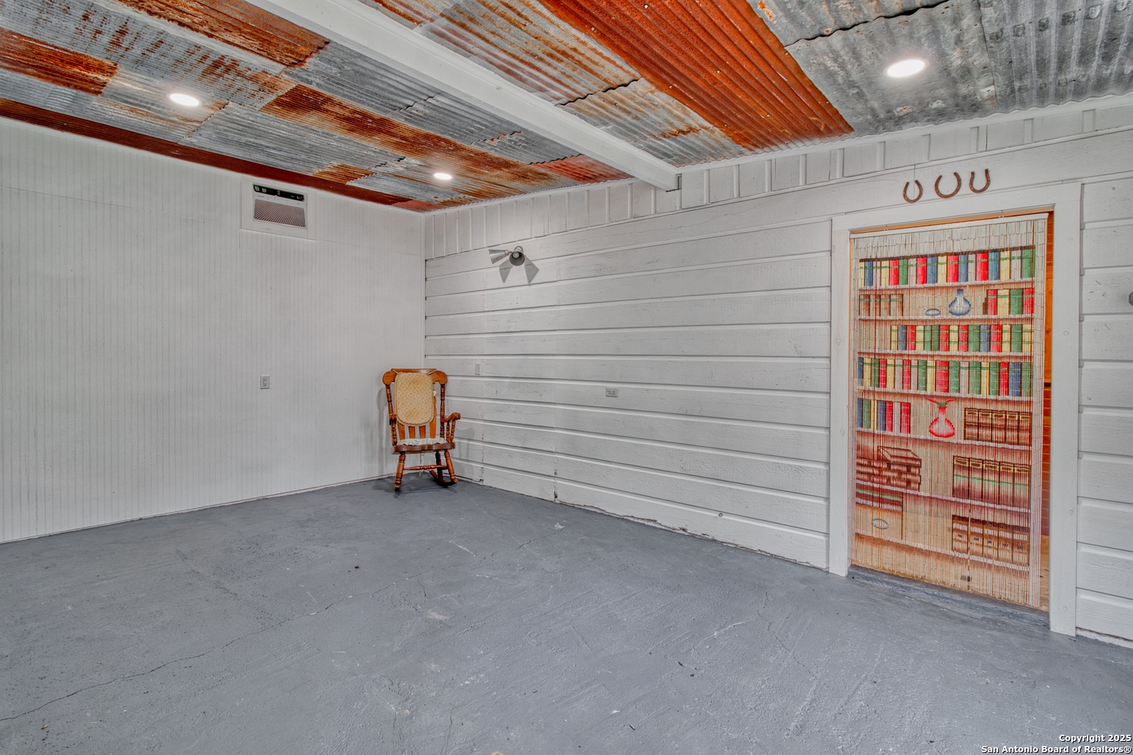 main property photo 59