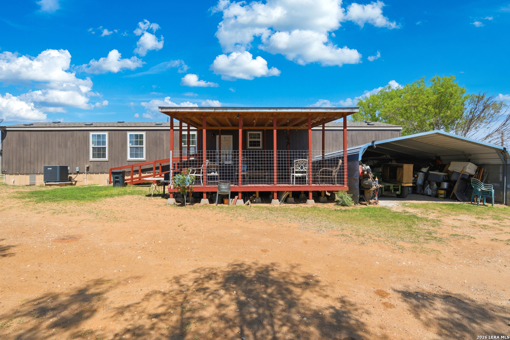 main property photo 17