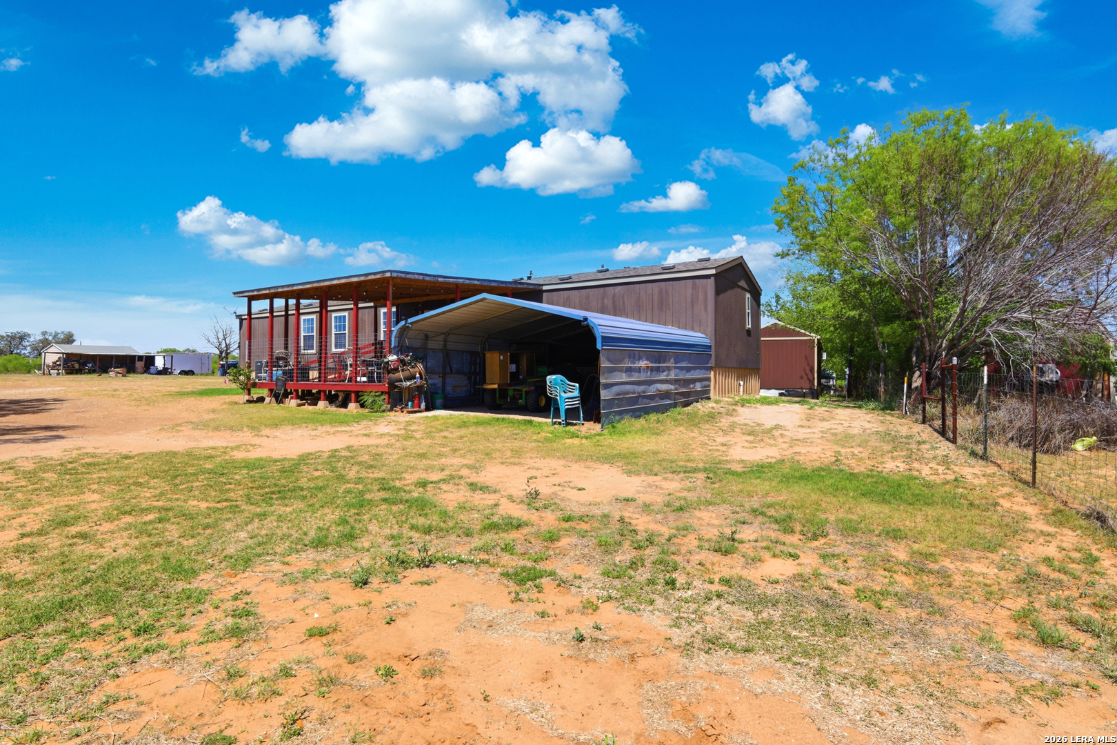 main property photo 18
