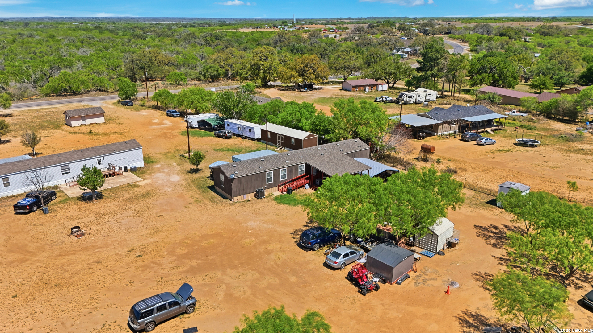 main property photo 31
